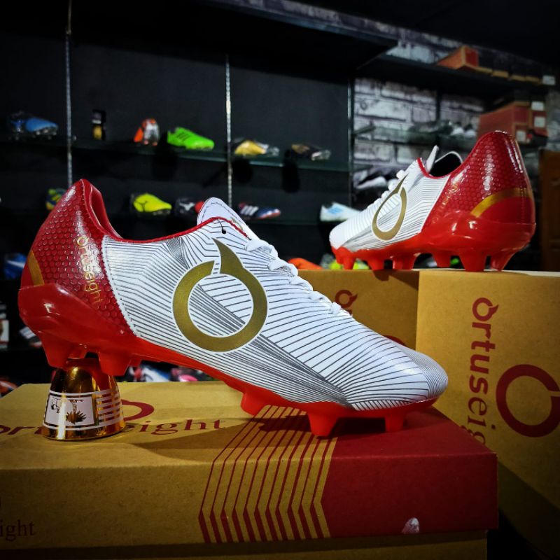 (BISA COD) REAL PICT sepatu bola ortuseight putih bahan import / sepatu sepak bola ortus murah