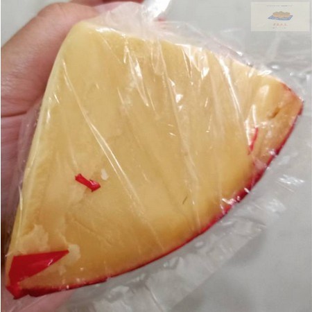 

TERMURAH keju edam / keju tua 100gram dan 200gr - 200 gr
