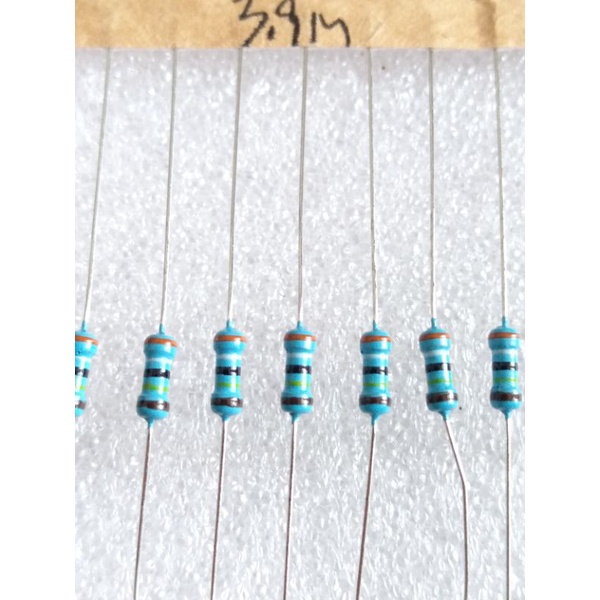 3.9m 3M9 1/4W 1% RESISTOR