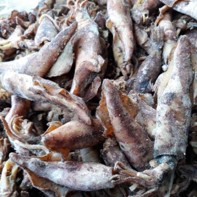 

Cumi cumi asin bangka 1 kg