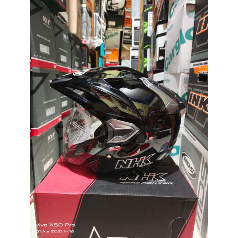 HELM NHK PREDATOR CRYPTON BLAK METALIK DOBEL VISOR