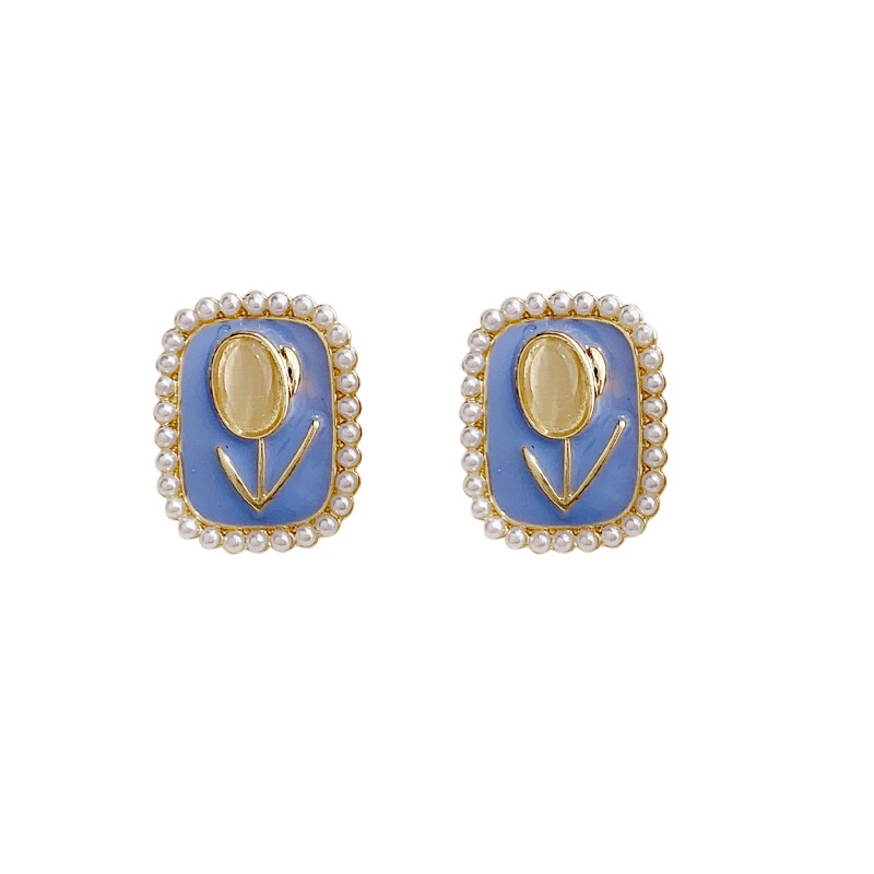 Anting Stud Desain Bunga Tulip Aksen Mutiara Untuk Wanita