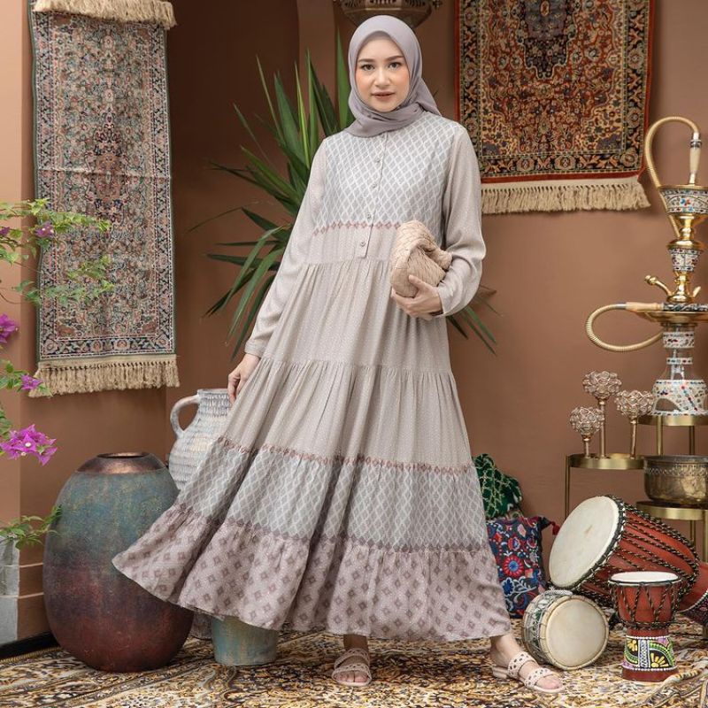 Lateefa Dress Heaven Lights Nude