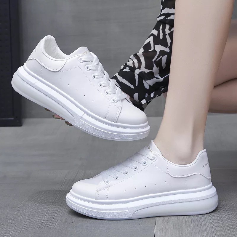 BIG SALE SEPATU CEW M07 SNEAKERS PUTIH KOREA