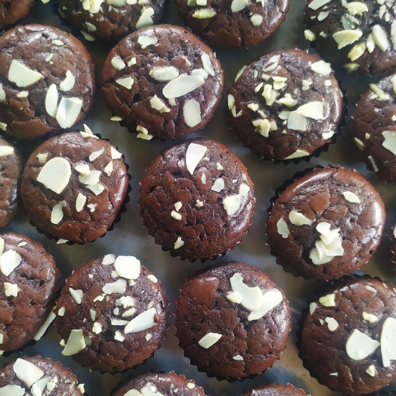 

Fudgy Brownie Shiny Crust Mini Cup