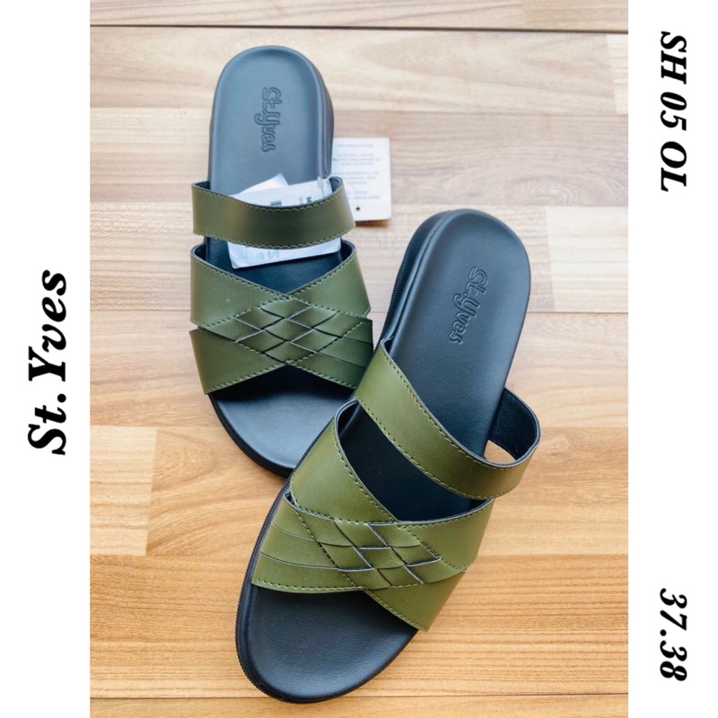 sanda slip on simple