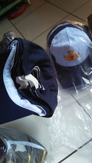 TOPI SEKOLAH 10pcs