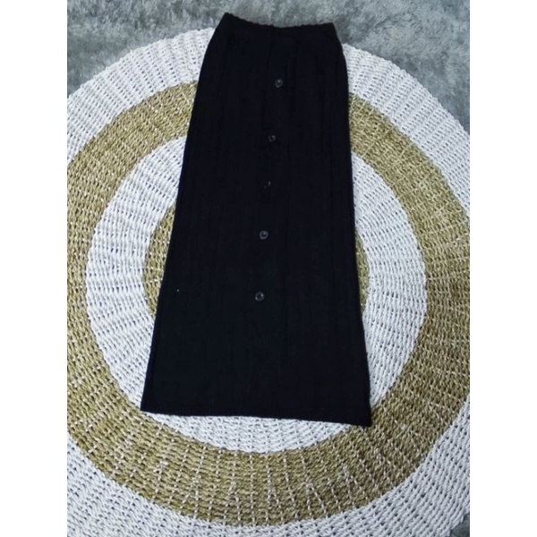 Rok Rajut kancing depan