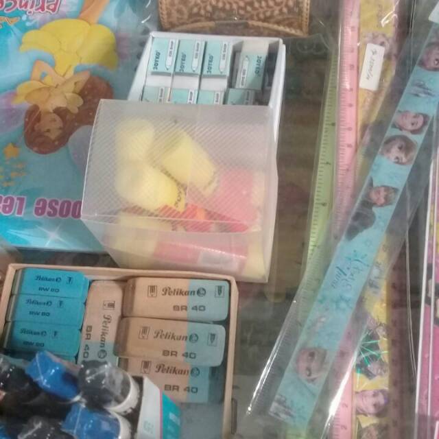 

Penggaris berwarna elsa