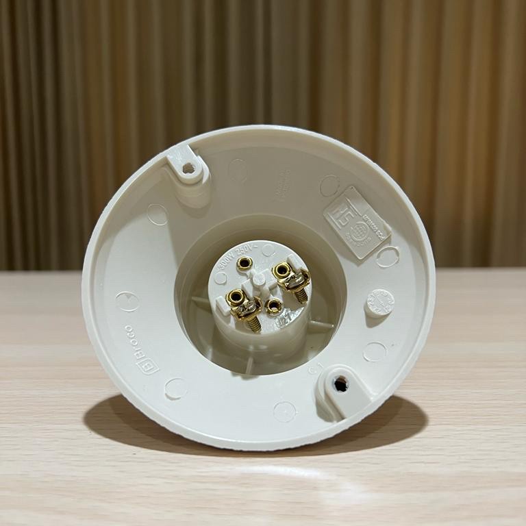 FITTING LAMPU PLAFON CEILING LAMP HOLDER PLASTIK CREAM BROCO 1212