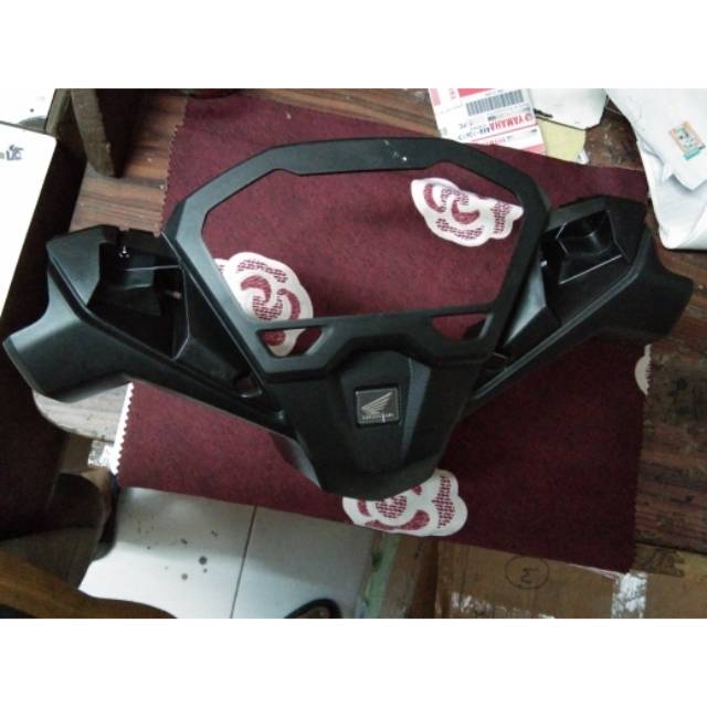 Batok lampu belakang vario 125 led 2018