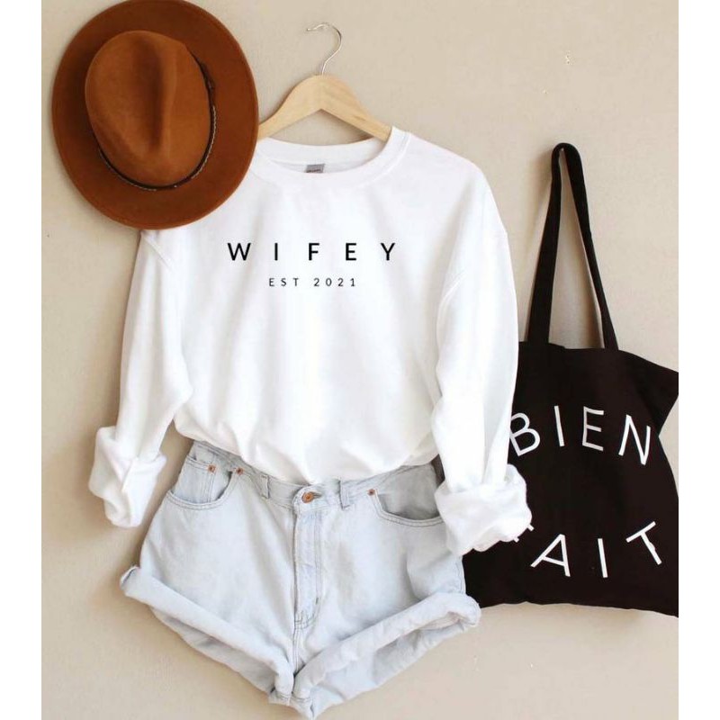 Sweater Crewneck WIFEY (S - 6XL) (CUSTOM TAHUN) Sweatshirt Wanita MoM Gift Fashion OVERSIZE Bride BIGSIZE Jumbo Street Style Mama Hoodie 5XL 4XL 3XL 2XL XL L M