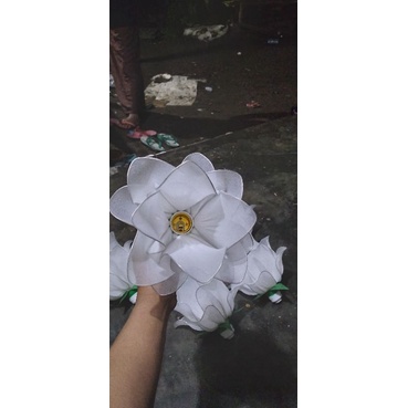 Standing Lampu Bunga Stoking / Kap Lampu Hias Bunga Stoking Dekorasi Fariasi Warna