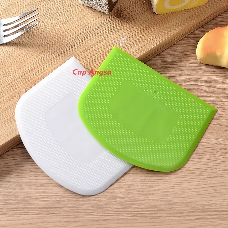 SCRAPER SCRAPPER SPATULA PISAU PEMOTONG ADONAN PLASTIC DOUGH CUTTER ICING ROTI FONDANT KUE BUTTER CREAM D SHAPE