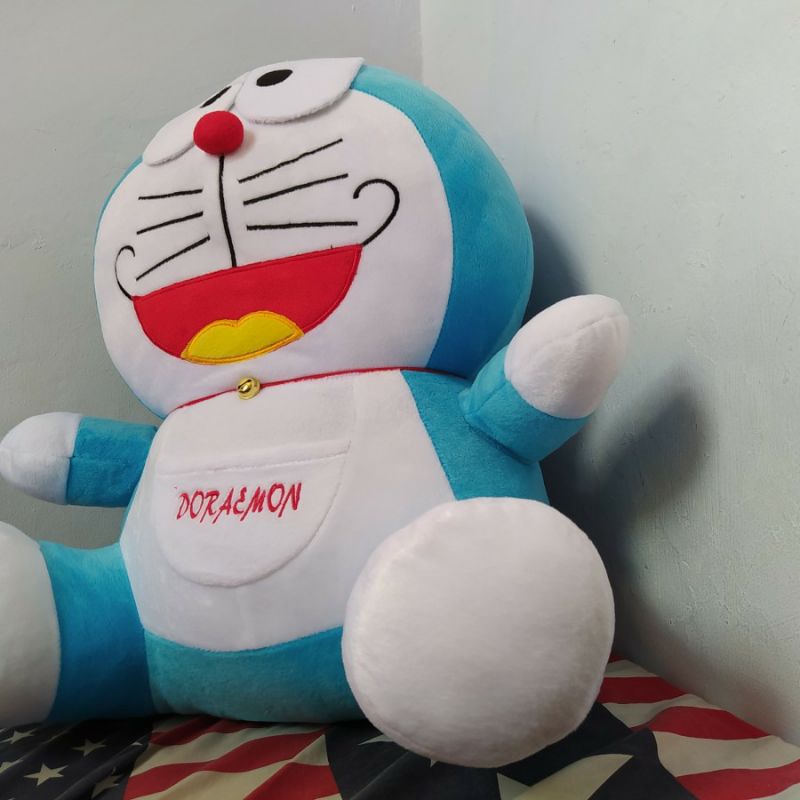 0Boneka doraemon jumbo / besar