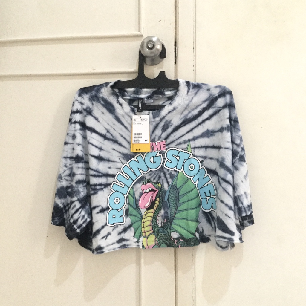 H&M ROLLING STONES DRAGON TIE-DYE CROPPED TOP