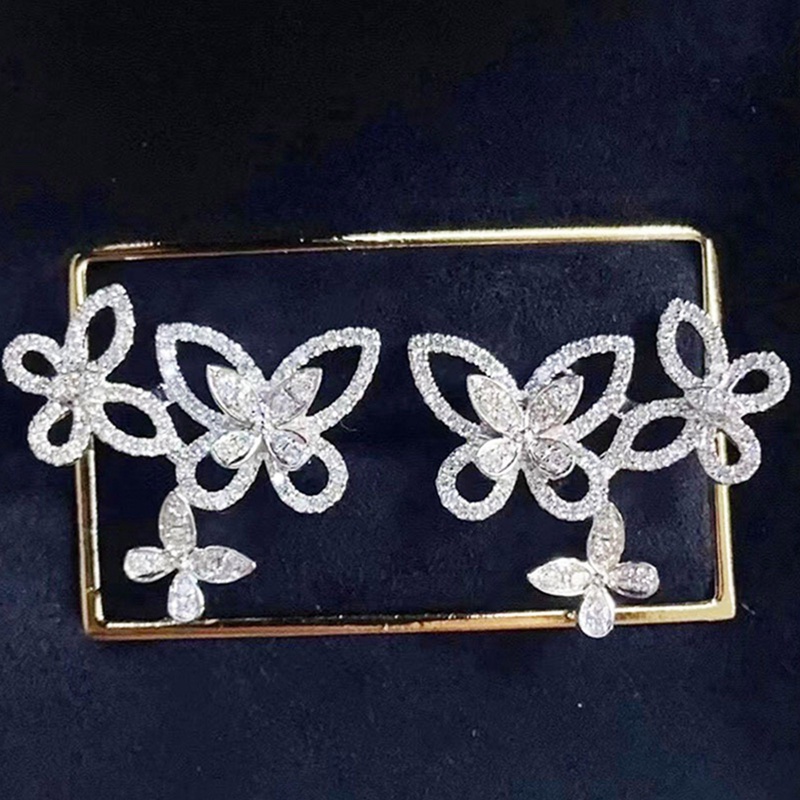 Anting Stud Bentuk Kupu-Kupu Warna Silver Untuk Wanita