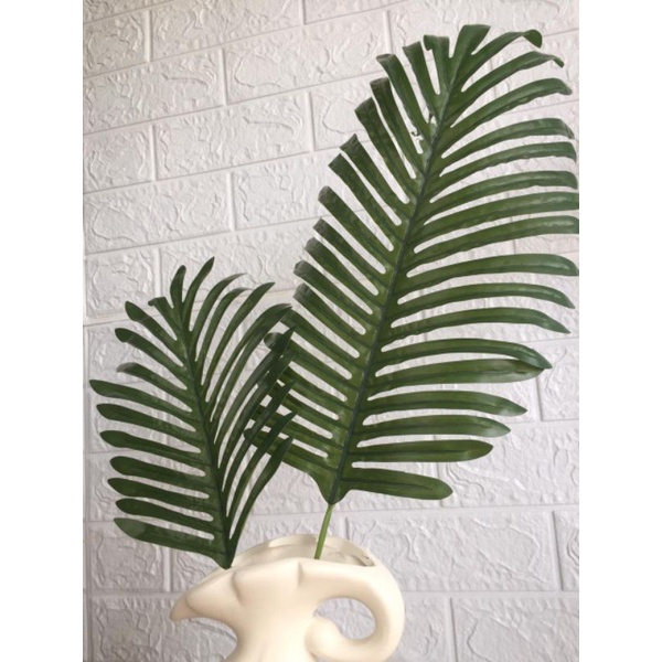 DAUN ARTIFICIAL/PALEM ARTIFICIAL
