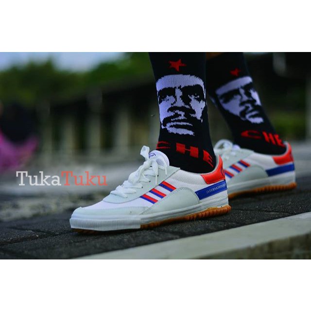 Kodachi 8116  Merah Biru / - Sepatu kodaci Running Badminton voli