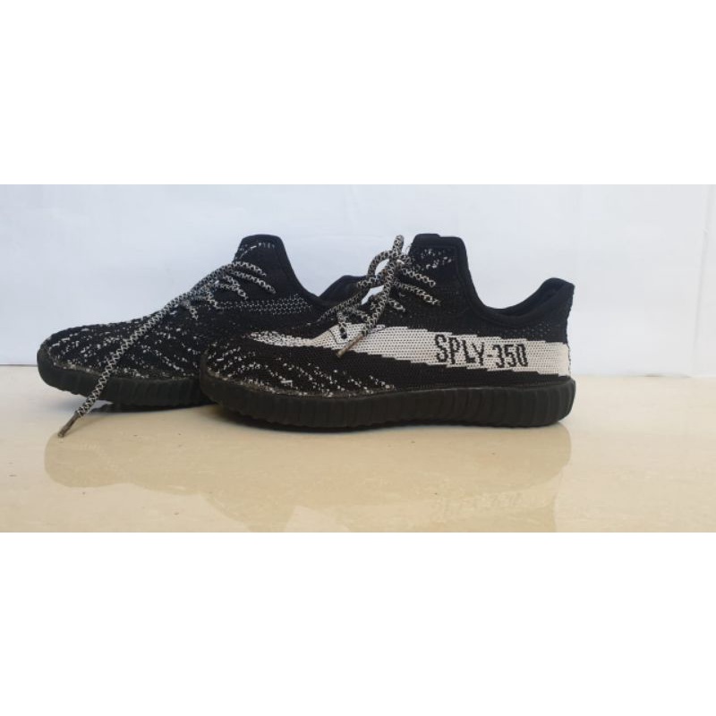 Sepatu anak Adidas SPLY 350