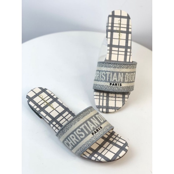 Sandal DR 018 / DS 018 Sendal Slop Teplek Santai Wanita - DR-018  Flat 1.5cm / DS018 / Murah Berkualitas By Tas Wanita Coco