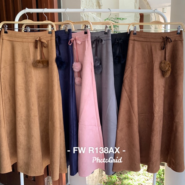 FW R138 SUPER PREMIUM Rok Suede Umbrella Pom Pom | Suede Skirt Premium