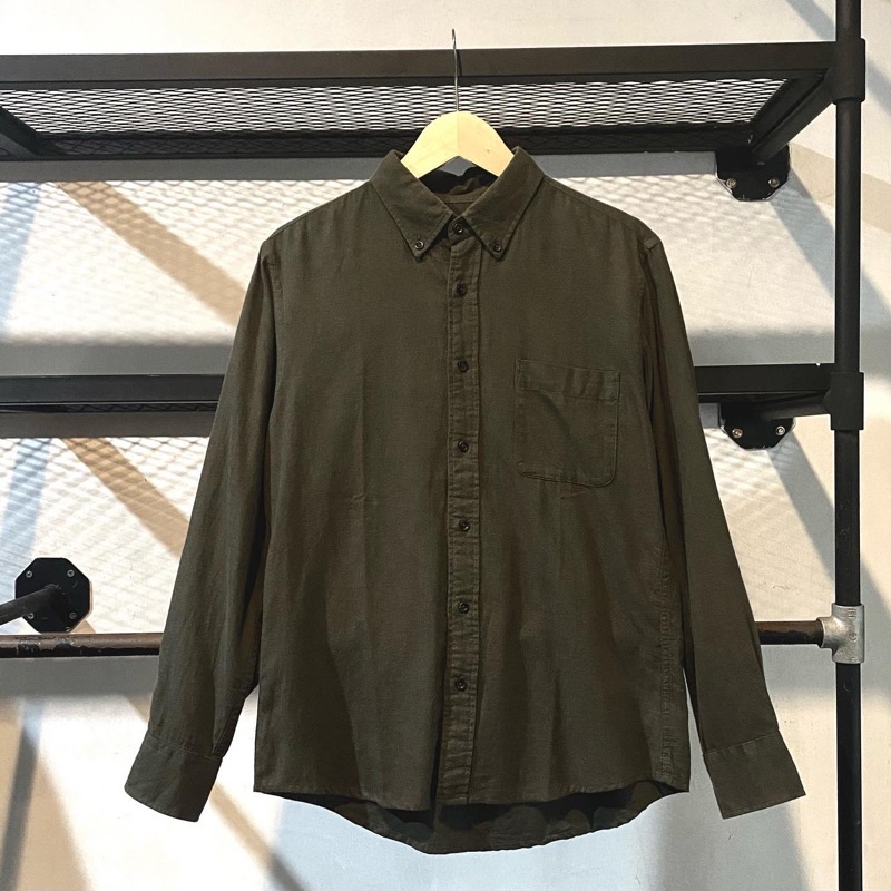 flanel uniqlo hijau armi