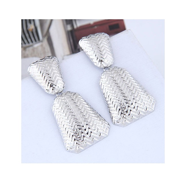 LRC Anting Tusuk Fashion Metal Geometric Stud Earrings A57497