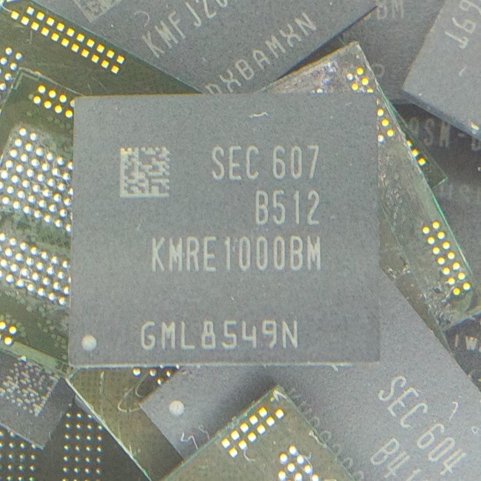 Ic eMMC SAMSUNG KMRE KMRE1000BM-B512 J1 ACE 16GB