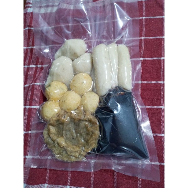 

pempek ikan tenggiri asli palembang