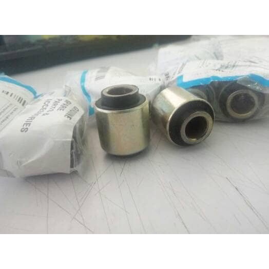BOSH ARM / SILENT BLOCK / ENGINE MOUNTING VESPA LX ZIP