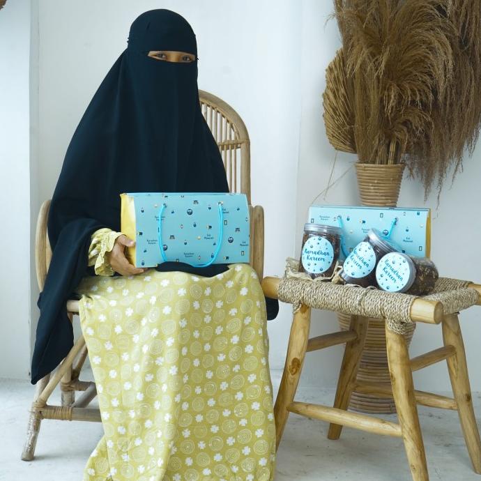 

HAMPERS RAMADHAN DAN LEBARAN UNIK GRATIS KARTU UCAPAN