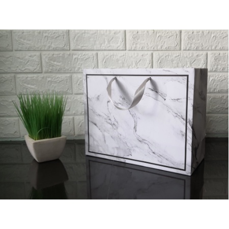 

Paperbag Motif Marmer Uk. 32,5 x 14 x 25 cm