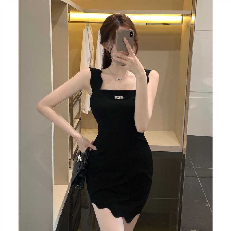 Suhao hitam Perancis satu bahu suspender dress wanita musim panas tanpa lengan temperamen seksi ping