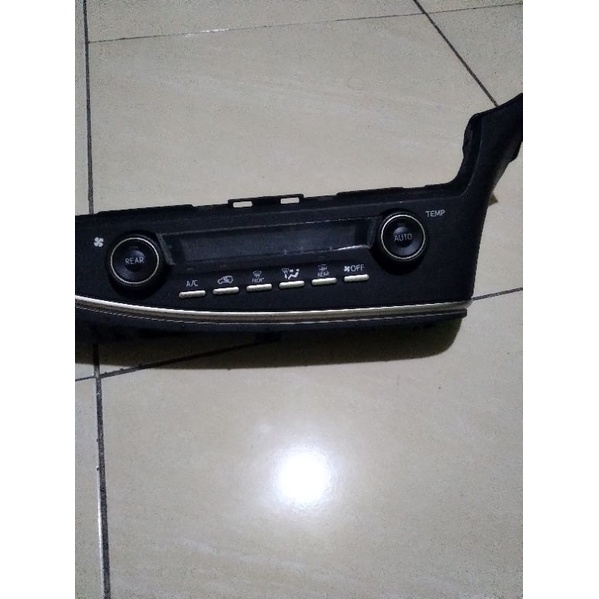 panel digital AC Innova tipe V Q dan Innova venturer 2016-2021
