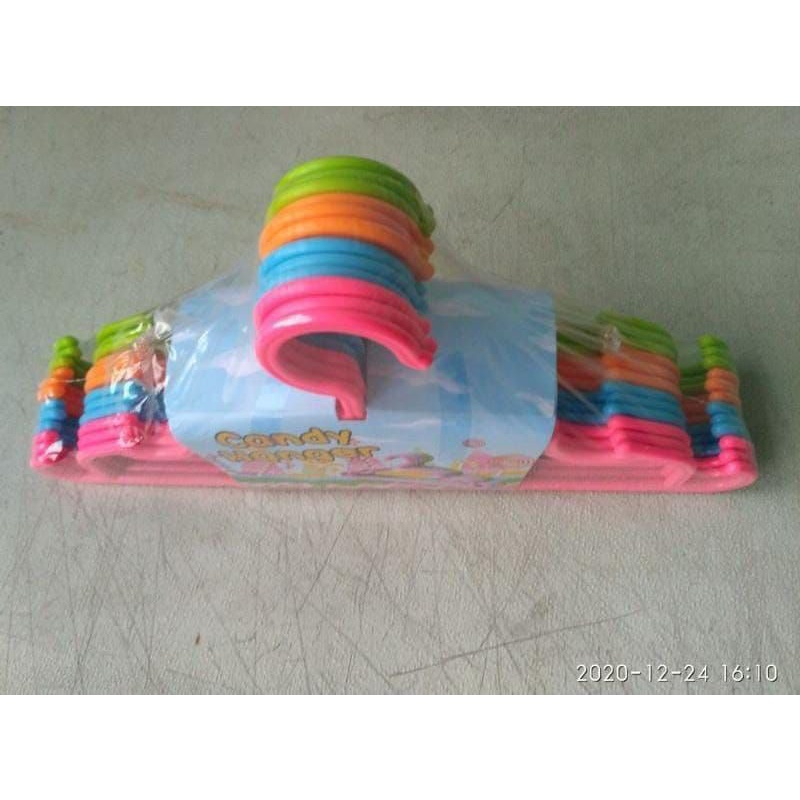 Hanger Baju GBU Plastik 12pcs/set