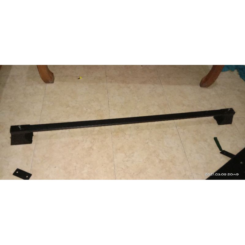 Crossbar palangan Thule Truk