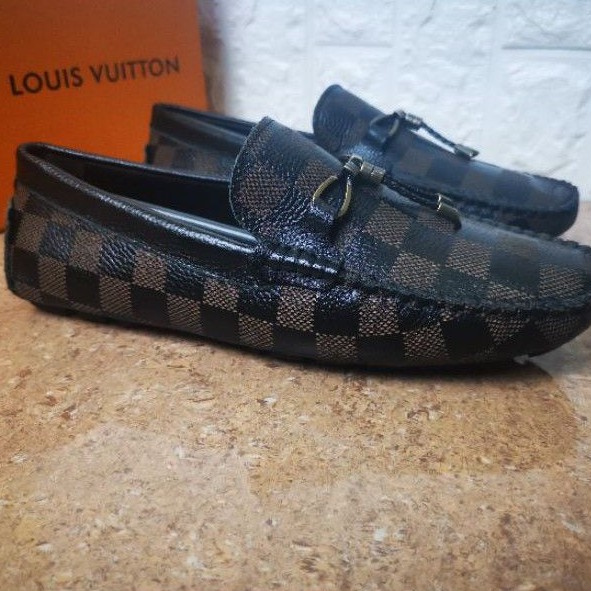 SEPATU LV MIRROR LOAFER PRIA MOTIF KOTAK KOTAK