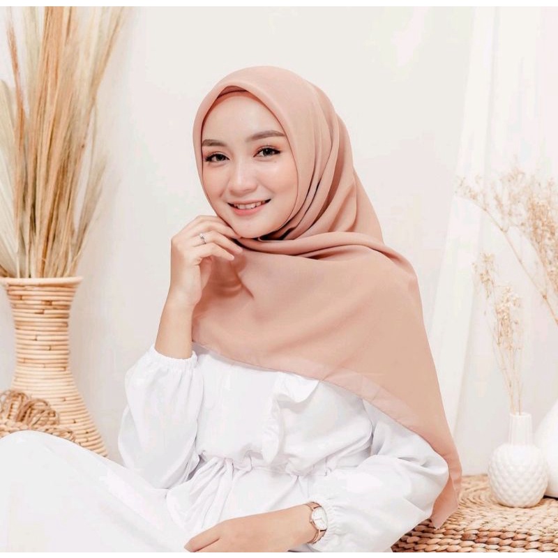 Hijab segiempat Bella Square polly cotton