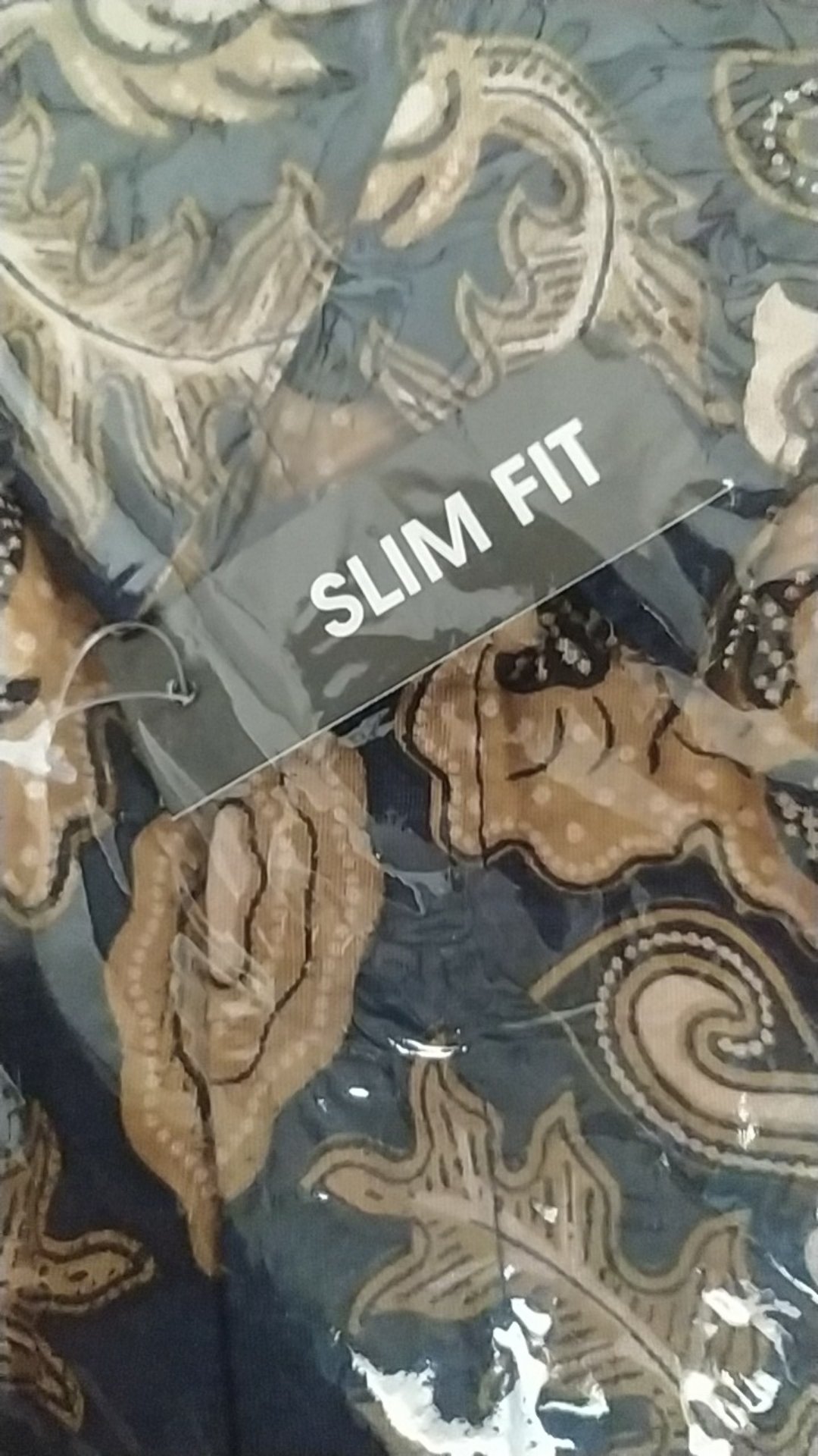 Batik Pria Lengan Panjang Slimfit Modern Batik Pria Lengan Panjang Slim Fit