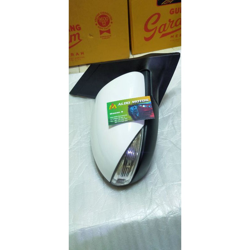 SPION MOBIL MAZDA 2 R 2012-2013 ORIGINAL