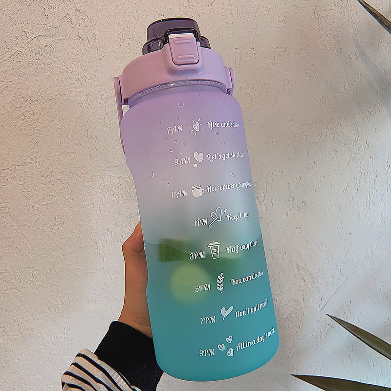 【Spot barang】jumbo Botelo Botol Motivasi Minum 2 Liter Jumbo Tumblr Air Tanda Waktu-Purple green【2L】