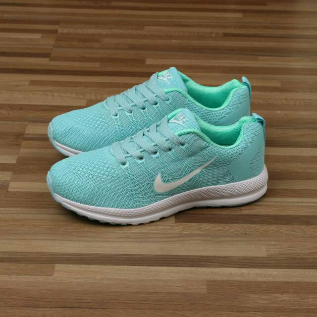 Sepatu Wanita Sneakers Nike Zoom Pegasus