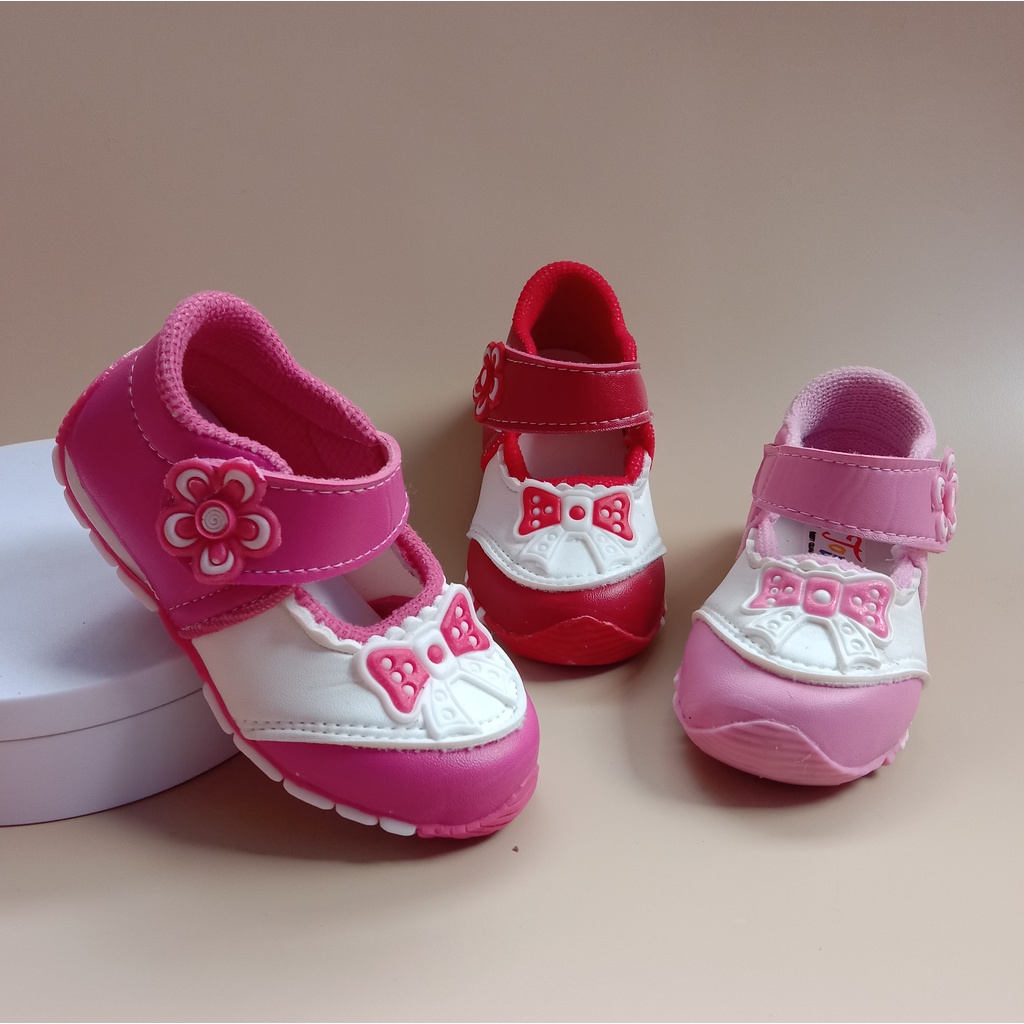 Sepatu bayi bunyi anak perempuan usia 1-3 tahun / sepatu bayi murah / sepatu anak casual keren-pita