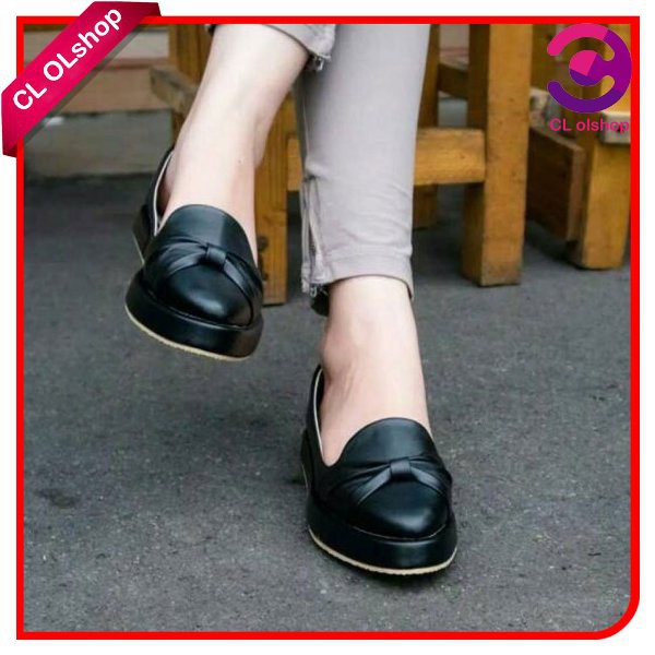 Sepatu Model Terbaru Sepatu Casual Wanita Sepatu Slip On Wanita Sepatu Wanita Terbaru Sepatu Santai