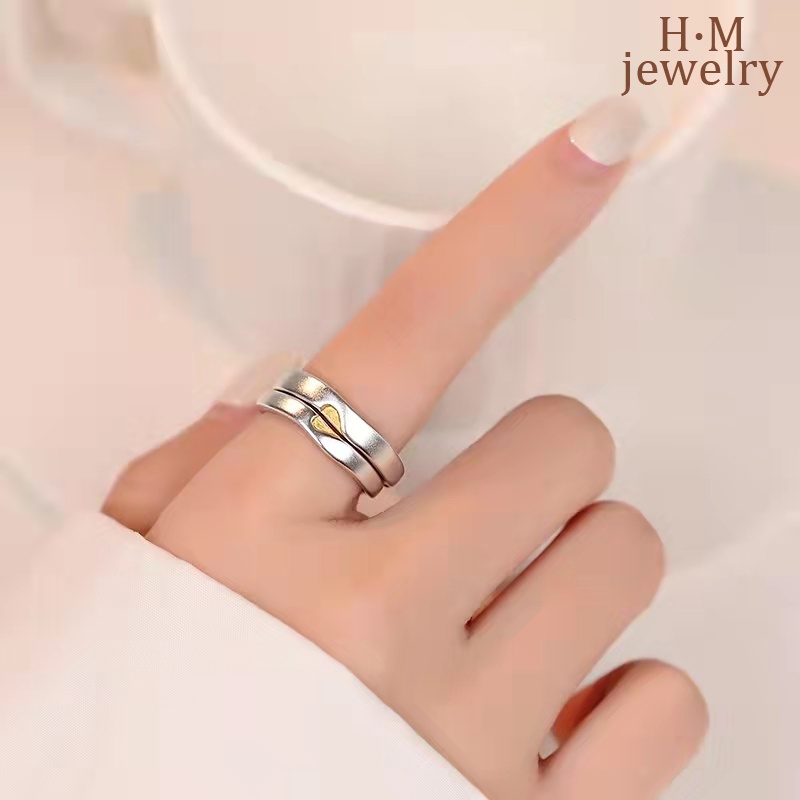 Cincin Pasangan Motif Tulisan Lives Untuk Priawanita