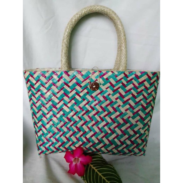 Tas Pandan Hampers Cantik