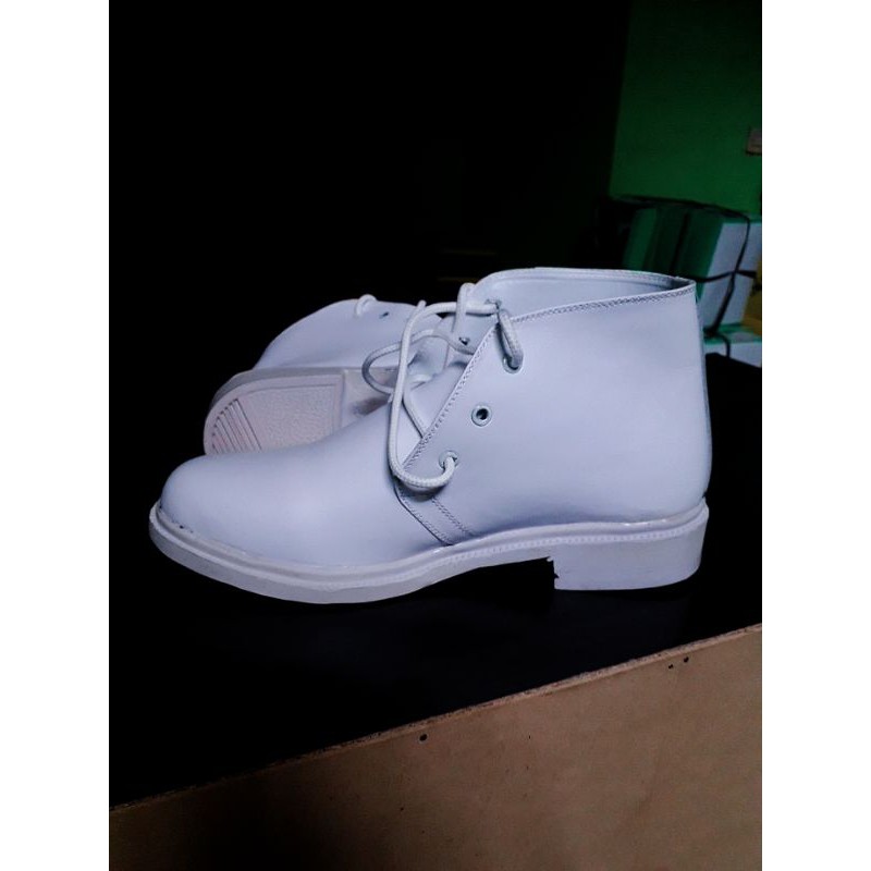 Sepatu putih pdh kulit sapi pria