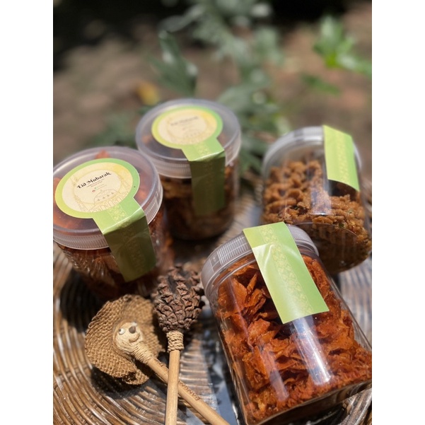 

hampers Idul Fitri/paket idul fitri keripik pedas bu Renny