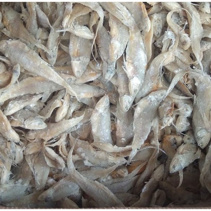 

Ikan asin bulu ayam - 1/4 kg